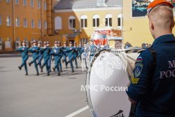 В Академии проходит курс молодого бойца для первокурсников